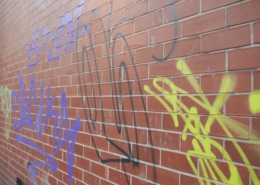 graffitientfernung mauer graffiti